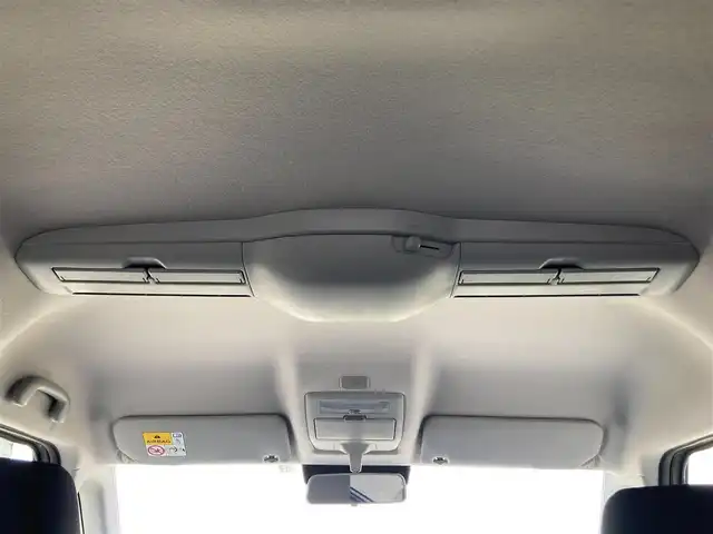 スズキ ソリオ HV SZ 静岡県 2022(令4)年 0.3万km キャラバンアイボリーPM スズキセーフティーサポート/純正9インチメモリーナビ/　AM FM CD DVD Bluetooth USB AppleCarPlay　 /AndroidAuto/フルセグテレビ/レーダークルーズコントロール/LEDヘッドランプ/シートヒーター（前席）/ヘッドアップディスプレイ/リアクリアランスソナー/パドルシフト/純正15インチアルミホイール/アラウンドビューモニター/両側パワースライドドア