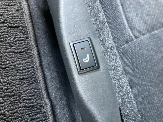 スズキ ソリオ HV SZ 静岡県 2022(令4)年 0.3万km キャラバンアイボリーPM スズキセーフティーサポート/純正9インチメモリーナビ/　AM FM CD DVD Bluetooth USB AppleCarPlay　 /AndroidAuto/フルセグテレビ/レーダークルーズコントロール/LEDヘッドランプ/シートヒーター（前席）/ヘッドアップディスプレイ/リアクリアランスソナー/パドルシフト/純正15インチアルミホイール/アラウンドビューモニター/両側パワースライドドア