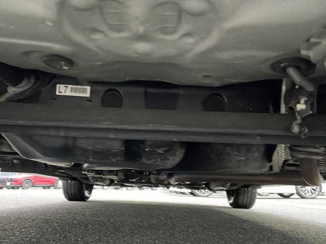 トヨタ ヴィッツ 1.3F LEDエディション 山口県 2016(平28)年 8万km ブラックマイカ 社外SDナビ/(CD/AM/FM/Bluetooth/フルセグTV)/バックカメラ/ETC/ステアリングスイッチ/アイドリングストップ/オートライト/LEDヘッドランプ/プッシュスタート/スマートキー/純正フロアマット/取扱説明書/保証書/記録簿