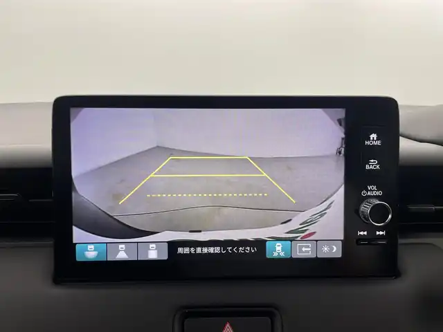 ホンダ ヴェゼル ハイブリッド e:HEV Z 群馬県 2025(令7)年 0.1万km未満 クリスタルブラックパール 登録済未使用車(登録時走行距離：５Km)/9型SDナビ（AM/FM/USB/フルセグTV/Bluetooth/AppleCarPlay）/・バックカメラ/置くだけ充電/ビルトインETC2.0/後退出庫サポート/＝＝＝＝＝/ホンダセンシング/・衝突軽減ブレーキ/・誤発進抑制機能/・後方誤発進抑制機能/・近距離衝突軽減ブレーキ/・歩行者事故低減ステアリング/・路外逸脱抑制機能/・アダプティブクルーズコントロール（渋滞追従機能付）/・車線維持支援システム/・トラフィックジャムアシスト/・先行車発進お知らせ機能/・標識認識機能/・オートハイビーム/ハーフレザーシート/シートヒーターD+N席/パワーテールゲート/アダプティブドライビングビーム/ブラインドスポットインフォメーション/パーキングセンサーシステム/LEDヘッドライト/純正アルミホイール/保証書/取扱説明書