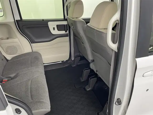 ホンダ Ｎ ＢＯＸ G L ホンダセンシング 福島県 2018(平30)年 5.4万km プラチナホワイトパール 衝突軽減ブレーキ/・車線逸脱警報装置/純正ナビ/・型番：AVN138M/・ワンセグTV/FA/AM//USB/CD/・バックカメラ/・ETC/片側パワースライドドア/クルーズコントロール/ステアリングスイッチ/プッシュスタート/・スマートキー/・スペアキー/LEDライト/・オートライト/・オートマチックハイビーム/レーンキープアシスト/電動格納ミラー/ドアバイザー/純正フロアマット/ウインカーミラー