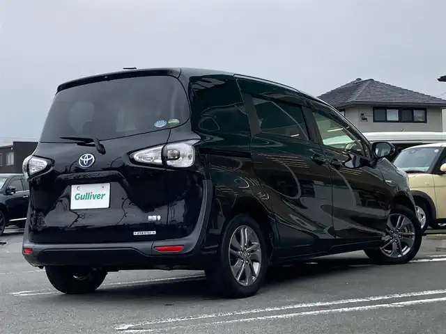 トヨタ シエンタ ハイブリッド G 静岡県 2018(平30)年 5.7万km ブラックマイカ エンジンスタートボタン/ワンオーナー/パワーステアリング/パワーウィンドウ/アイドリングストップ/スマートキー/オートエアコン/ETC2.0/バックカメラ/純正SDナビ（CD.BT.フルセグ）/3列シート/ウォークスルー/純正アルミホイール/純正フロアマット/両側パワースライドドア/ABS/横滑り防止装置/Wエアバック/2列目タンブルシート