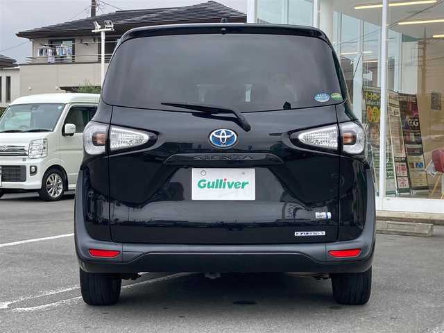 トヨタ シエンタ ハイブリッド G 静岡県 2018(平30)年 5.7万km ブラックマイカ エンジンスタートボタン/ワンオーナー/パワーステアリング/パワーウィンドウ/アイドリングストップ/スマートキー/オートエアコン/ETC2.0/バックカメラ/純正SDナビ（CD.BT.フルセグ）/3列シート/ウォークスルー/純正アルミホイール/純正フロアマット/両側パワースライドドア/ABS/横滑り防止装置/Wエアバック/2列目タンブルシート