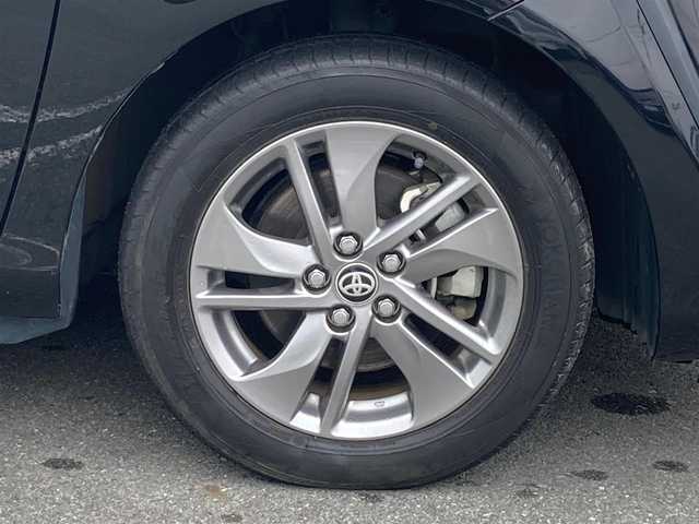 トヨタ シエンタ ハイブリッド G 静岡県 2018(平30)年 5.7万km ブラックマイカ エンジンスタートボタン/ワンオーナー/パワーステアリング/パワーウィンドウ/アイドリングストップ/スマートキー/オートエアコン/ETC2.0/バックカメラ/純正SDナビ（CD.BT.フルセグ）/3列シート/ウォークスルー/純正アルミホイール/純正フロアマット/両側パワースライドドア/ABS/横滑り防止装置/Wエアバック/2列目タンブルシート