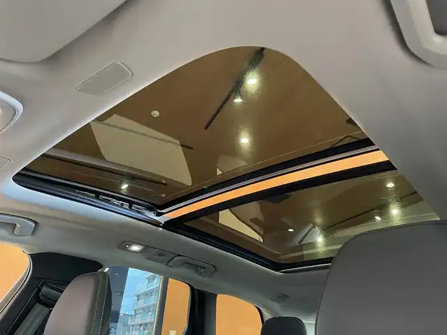 ボルボ ボルボ ＸＣ６０ アルティメット B5 AWD 道央・札幌 2023(令5)年 1.2万km クリスタルホワイトP クリスタルホワイト/Bowers＆Wilkinsプレミアムサウンド/電動パノラマサンルーフ/ヘッドアップディスプレイ/ナッパレザーシート/シートヒーター/シートベンチレーション/ステアリングヒーター/Googleナビ/360°カメラ/ACC/BLIS/パイロットアシスト/LKA/CTA/Apple CarPlay/フルアクティブハイビーム/ワイヤレスチャージング/パワーテールゲート