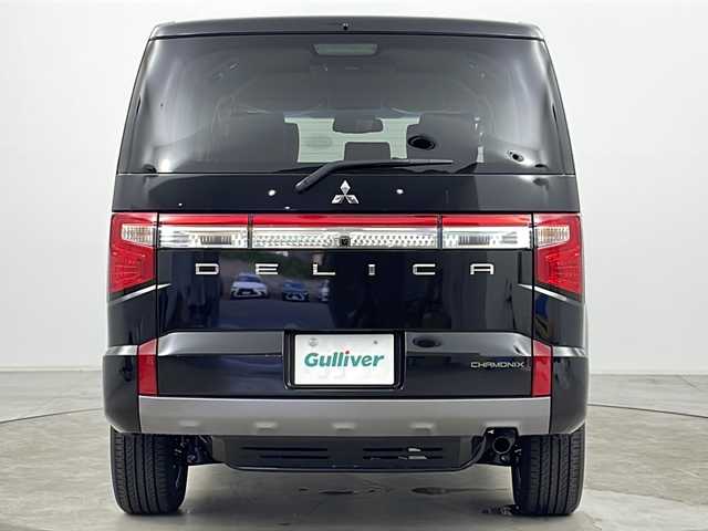 三菱 デリカＤ：５ シャモニー 千葉県 2025(令7)年 0.1千km 黒Ⅱ ・寒冷地仕様/・11インチALPINEナビ&CD&DVD&BT&HDMI&AppleCarplay&AndroidAuto/・12.8インチALPINEフリップダウンモニター/・パワーバックドア/・両側パワースライドドア/・マルチアラウンドモニター/・e-Assist/・衝突被害軽減ブレーキシステム/・車線逸脱警報システム/・レーダークルーズコントロールシステム/・誤発進抑制機能/・後側方車両検知警報システム/・後退時交差車両検知警報システム/・ブラインドスポットモニター/・アイドリングストップ/・横滑り防止装置/・ECOモード/・センターデフロック/・前席シートヒーター/・D席パワーシート/・ハーフレザーシート/・ステアリングヒーター/・ステアリングスイッチ/・革巻きステアリング/・電動パーキングブレーキ/・プッシュスタート/・LEDヘッドライト/・フォグランプ/・オートマチックハイビーム/・オートライト/・スマートキー/・スペアキー