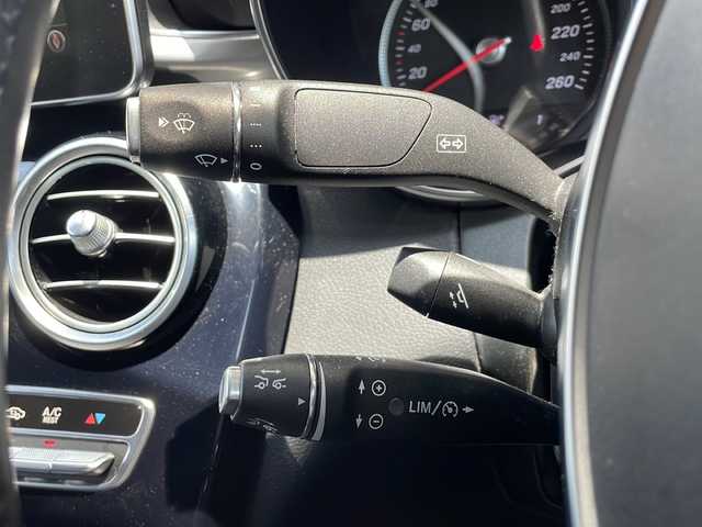 メルセデス・ベンツ ＧＬＣ２００ クーペスポーツ 静岡県 2017(平29)年 7.2万km 黒 純正ナビ/・ラジオ/・CD/・DVD/・Bluetooth/・フルセグTV/安全機能/・PRE-SAFブレーキ/・インテリジェントライトシステム/・アテンションアシスト/・レーンキープアシスト/・ブラインドスポットモニター/・レーダークルーズコントロール/・ステアリングアシスト/主要装備/・オートライト/・パドルシフト/・ステアリングスイッチ/・シートヒーター/・ハーフレザーシート/・革巻きステアリング/・全方位カメラ/・コーナーセンサー/・パワーバックドア/・ドラレコ前後/・パワーシート