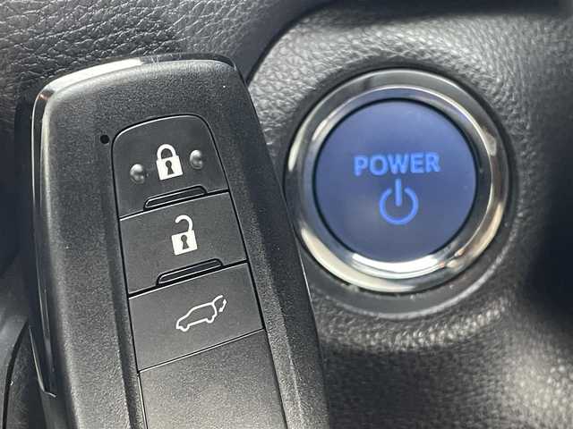 トヨタ ＲＡＶ４ ハイブリットG 茨城県 2021(令3)年 4万km ホワイトパールクリスタルシャイン 純正DA/全方位カメラ/フルセグ/ナビキット/サンルーフ/モデリスタエアロ/AC100V/衝突被害軽減ブレーキ/車線逸脱抑制装置/レーダークルーズコントロール/オートマチックハイビーム/クリアランスソナー/BSM/ETC/ドラレコ/シートヒーター/ステアリングヒーター/純正18インチAW/LEDヘッドライト/スマートキー