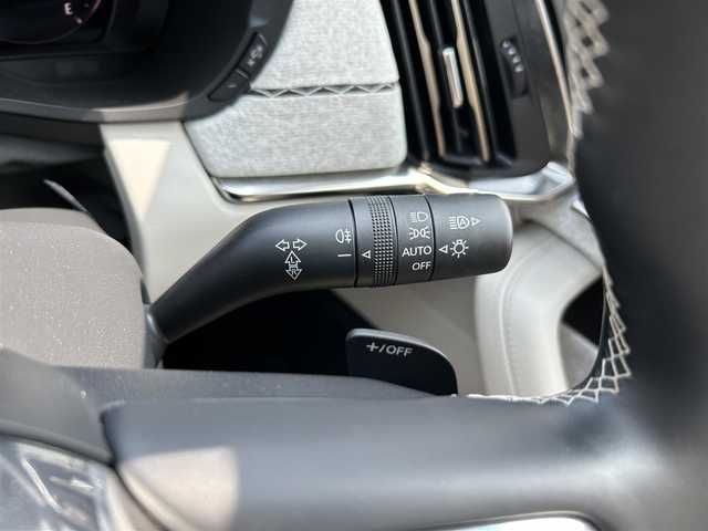マツダ ＣＸ－６０ 富山県 2022(令4)年 0.7万km ソウルレッドクリスタルM ４WD/サンルーフ/12.3インチマツダコネクトナビ/アラウンドビューモニター/BOSEサウンド/androidauto/AppleCarPlay/Bluetooth/フルセグＴＶ/AC１００V電源/置くだけ充電/HDMi入力/タイプC端子/前席パワーシート/前席エアシート/全席シートヒーター/スマートブレーキサポート/レーダークルーズコントロール/ブラインドスポットモニター/レーンキープアシスト/パワーバックドア/LEDオートライト