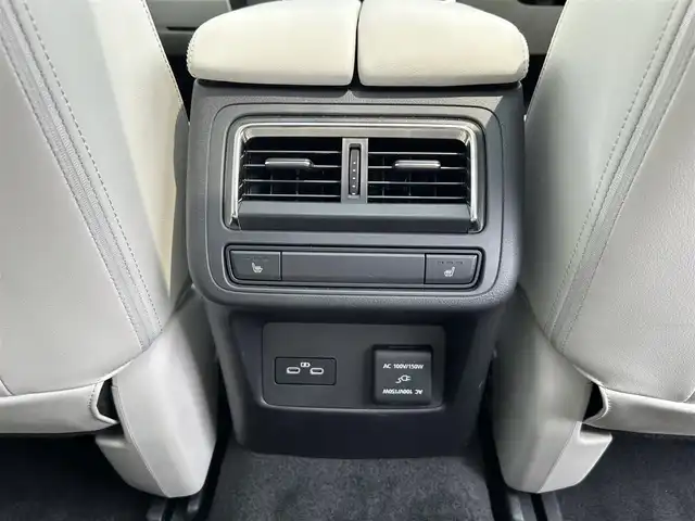 マツダ ＣＸ－６０ 富山県 2022(令4)年 0.7万km ソウルレッドクリスタルM ４WD/サンルーフ/12.3インチマツダコネクトナビ/アラウンドビューモニター/BOSEサウンド/androidauto/AppleCarPlay/Bluetooth/フルセグＴＶ/AC１００V電源/置くだけ充電/HDMi入力/タイプC端子/前席パワーシート/前席エアシート/全席シートヒーター/スマートブレーキサポート/レーダークルーズコントロール/ブラインドスポットモニター/レーンキープアシスト/パワーバックドア/LEDオートライト