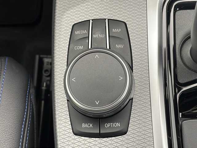 ＢＭＷ Ｘ３ xDrive20d Mスポーツ 秋田県 2020(令2)年 1.9万km サファイアブラックP 4WD/純正ナビ（BT/APC/フルセグ）/全方位カメラ/パノラマサンルーフ/harman/kardon/ハーフレザーシート/前席パワーシート/前席シートヒーター/電動リアゲート/ヘッドアップディスプレイ/置くだけ充電/オートクルーズコントロール/ETC2.0/スマートキー/LEDヘッドライト/オートライト/オートハイビーム