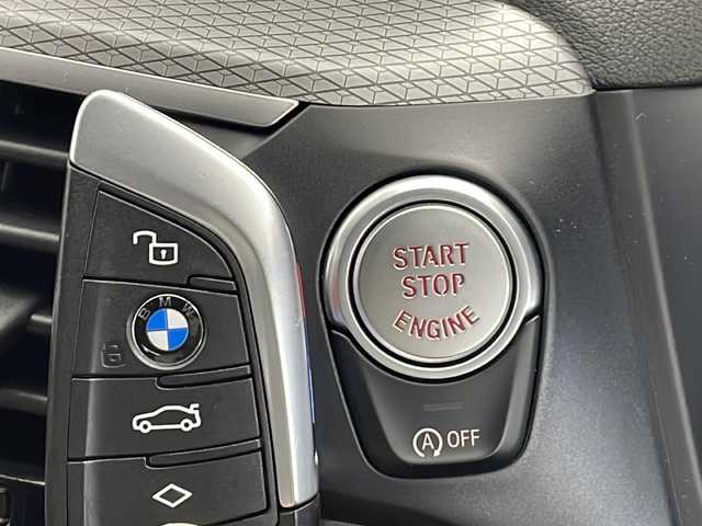 ＢＭＷ Ｘ３ xDrive20d Mスポーツ 秋田県 2020(令2)年 1.9万km サファイアブラックP 4WD/純正ナビ（BT/APC/フルセグ）/全方位カメラ/パノラマサンルーフ/harman/kardon/ハーフレザーシート/前席パワーシート/前席シートヒーター/電動リアゲート/ヘッドアップディスプレイ/置くだけ充電/オートクルーズコントロール/ETC2.0/スマートキー/LEDヘッドライト/オートライト/オートハイビーム