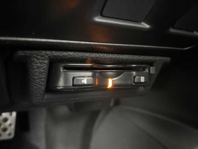 スバル フォレスター 2．0XT アイサイト 道央・札幌 2013(平25)年 5.4万km サテンホワイトパール ・4WD/アイサイト/・前席RECAROシート/・社外HDDナビ/　　（BT/CD/フルセグTV）/・運転席/助手席シートヒーター/・パドルシフト/・オートライト/キセノンヘッドライト/・前後ドライブレコーダー/・ルーフレール/・レーダークルーズコントロール/・ダウンヒルアシスト/・ETC