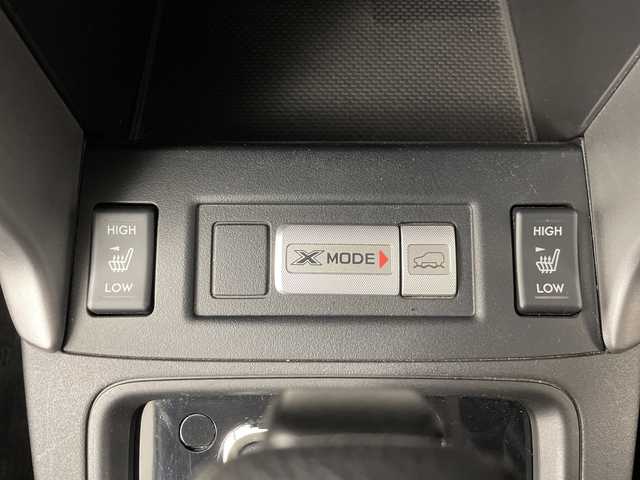 スバル フォレスター 2．0XT アイサイト 道央・札幌 2013(平25)年 5.4万km サテンホワイトパール ・4WD/アイサイト/・前席RECAROシート/・社外HDDナビ/　　（BT/CD/フルセグTV）/・運転席/助手席シートヒーター/・パドルシフト/・オートライト/キセノンヘッドライト/・前後ドライブレコーダー/・ルーフレール/・レーダークルーズコントロール/・ダウンヒルアシスト/・ETC