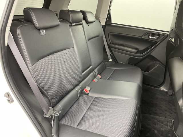 スバル フォレスター 2．0XT アイサイト 道央・札幌 2013(平25)年 5.4万km サテンホワイトパール ・4WD/アイサイト/・前席RECAROシート/・社外HDDナビ/　　（BT/CD/フルセグTV）/・運転席/助手席シートヒーター/・パドルシフト/・オートライト/キセノンヘッドライト/・前後ドライブレコーダー/・ルーフレール/・レーダークルーズコントロール/・ダウンヒルアシスト/・ETC