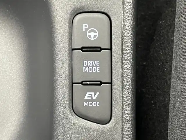 トヨタ ヤリス ハイブリッド Z 愛知県 2020(令2)年 2.6万km ブラック 純正８型ＤＡ　アドバンストパーク　全方位カメラ　禁煙車　ＢＳＭ　セーフティセンス　衝突軽減　ＬＥＤオートライト　レーダークルーズコントロール　ミラー一体型ドラレコ　フルセグＴＶ　シートヒーター　ＥＴＣ/トヨタセーフティセンス/ミラー一体型ドライブレコーダー社外/360ビューモニター/駐車アシスト/プッシュスタート/フルセグTV/シートヒーター/パーキングアシスト/純正フロアマット/オートハイビーム/LEDライト
