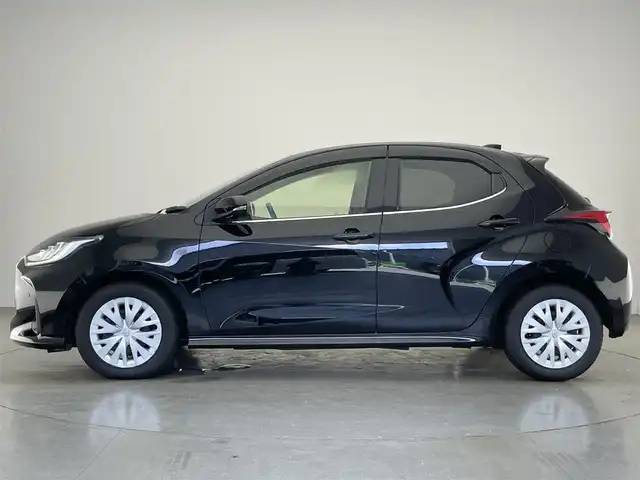 トヨタ ヤリス ハイブリッド Z 愛知県 2020(令2)年 2.6万km ブラック 純正８型ＤＡ　アドバンストパーク　全方位カメラ　禁煙車　ＢＳＭ　セーフティセンス　衝突軽減　ＬＥＤオートライト　レーダークルーズコントロール　ミラー一体型ドラレコ　フルセグＴＶ　シートヒーター　ＥＴＣ/トヨタセーフティセンス/ミラー一体型ドライブレコーダー社外/360ビューモニター/駐車アシスト/プッシュスタート/フルセグTV/シートヒーター/パーキングアシスト/純正フロアマット/オートハイビーム/LEDライト