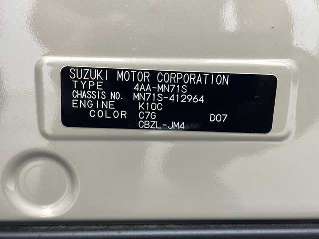スズキ クロスビー HYBRID MZ 秋田県 2025(令7)年 0.1万km キャラバンアイボリーパールメタリック/ホワイト 2トーンルーフ ４WD/スズキセーフティサポート /パドルシフト　/LEDヘッドライト/LEDフォグランプ　/本革巻ステアリング　/オートライト　/インタークーラーターボ　/前席シートヒーター　/コーナーセンサー /USBポート　/オートエアコン /パドルシフト/バックカメラ装着車両/ステアリングリモコン装着車両/クルーズコントロール/電格ミラー/横滑り防止装置/アイドリングストップ/クリアランスソナー /衝突被害軽減システム/レーンキープアシスト/プッシュスタート/純正AW/ウィンカーミラー /保証書/取扱説明書/スペアキー