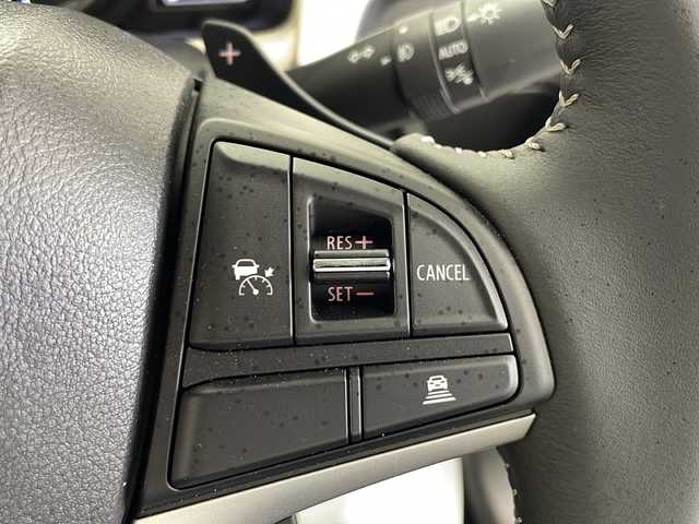 スズキ クロスビー HYBRID MZ 秋田県 2025(令7)年 0.1万km キャラバンアイボリーパールメタリック/ホワイト 2トーンルーフ ４WD/スズキセーフティサポート /パドルシフト　/LEDヘッドライト/LEDフォグランプ　/本革巻ステアリング　/オートライト　/インタークーラーターボ　/前席シートヒーター　/コーナーセンサー /USBポート　/オートエアコン /パドルシフト/バックカメラ装着車両/ステアリングリモコン装着車両/クルーズコントロール/電格ミラー/横滑り防止装置/アイドリングストップ/クリアランスソナー /衝突被害軽減システム/レーンキープアシスト/プッシュスタート/純正AW/ウィンカーミラー /保証書/取扱説明書/スペアキー