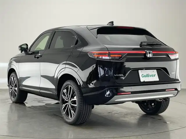 ホンダ ヴェゼル ハイブリッド e:HEV Z 愛知県 2025(令7)年 0.1千km クリスタルブラックパール 登録済未使用車　純正９型ＤＡ　ＢＳＭ　黒ハーフレザー　追従クルコン　フルセグ　ＥＴＣ　パドルシフト　ホンダセンシング　ステアリングヒーター　シートヒーター　衝突軽減　ワイヤレス充電　ＬＥＤライト　禁煙　USB　フォグ　コーナーセンサー　オートハイビーム　プッシュスタート　スマートキー　誤発進抑制　レーンキープ