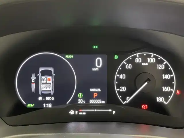 ホンダ ヴェゼル ハイブリッド e:HEV Z 愛知県 2025(令7)年 0.1千km クリスタルブラックパール 登録済未使用車　純正９型ＤＡ　ＢＳＭ　黒ハーフレザー　追従クルコン　フルセグ　ＥＴＣ　パドルシフト　ホンダセンシング　ステアリングヒーター　シートヒーター　衝突軽減　ワイヤレス充電　ＬＥＤライト　禁煙　USB　フォグ　コーナーセンサー　オートハイビーム　プッシュスタート　スマートキー　誤発進抑制　レーンキープ