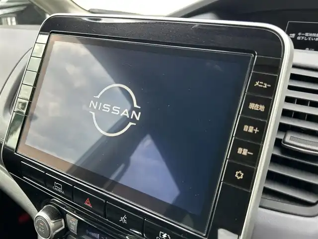 日産 セレナ e－パワー ハイウェイスター V 福岡県 2022(令4)年 3.7万km ブリリアントホワイトパール 純正9型SDナビ(フルセグTV/CD/DVD/BT)アラウンドビューモニタープロパイロット衝突軽減ブレーキコーナーセンサーブラインドスポット両側パワスラドラレコETCデジタルインナーミラーUSB純正LEDヘッドライト純正15インチアルミホイル純正フロアマットプッシュスタートスマートキー