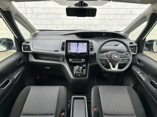 日産 セレナ e－パワー ハイウェイスター V 福岡県 2022(令4)年 3.7万km ブリリアントホワイトパール 純正9型SDナビ(フルセグTV/CD/DVD/BT)アラウンドビューモニタープロパイロット衝突軽減ブレーキコーナーセンサーブラインドスポット両側パワスラドラレコETCデジタルインナーミラーUSB純正LEDヘッドライト純正15インチアルミホイル純正フロアマットプッシュスタートスマートキー