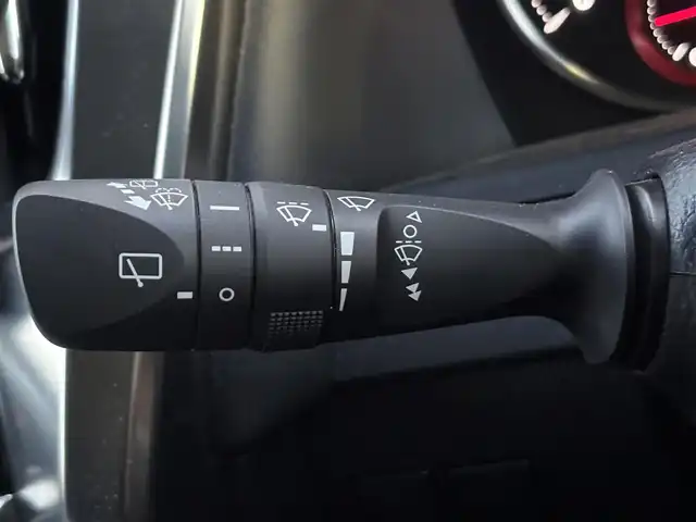 トヨタ アルファード S Aパッケージ 茨城県 2019(令1)年 4万km ホワイトパールクリスタルシャイン モデリスタエアロ/ツインムーンルーフ/ワンオーナー/純正１０インチナビ/フルセグTV/バックカメラ/パワースライドドア（両側）/セーフティセンス/クリアランスソナー/オートマチックハイビーム/レーダークルーズコントロール/インテリジェントクリアランスソナー/LEDヘッドランプ/フォグランプ/ドライブレコーダー/ビルトインETC2.0/純正18インチアルミ/モデリスタアルミ車内積込/革巻きステアリングホイール/スマートエントリー/禁煙車
