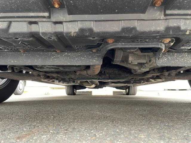 トヨタ アルファードハイブリット X 岩手県 2016(平28)年 11.7万km シルバーM 社外ナビ　Ｂｌｕｅｔｏｏｔｈ／ＣＤ／ＤＶＤ／フルセグＴＶ　/バックカメラ　/レーダークルーズコントロール　/４ＷＤ　/片側パワースライドドア　/前方ドライブレコーダー　/ＥＴＣ　/ＡＶＨ　/二列目オットマン　/エンスタ