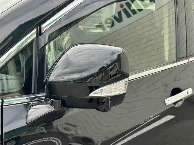 日産 エルグランド 250HWS プレミアム アーバンクロム 福岡県 2022(令4)年 2.7万km 黒 純正10型SDナビ(フルセグTV/CD/DVD/BT)アラウンドビューカメラフリップダウンモニターブラインドスポットコーナーセンサー電動パワスラクルコンドラレコETCデジタルインナーミラーシートヒーターUSB冷蔵庫純正フロアマット純正LED純正アルミホイールプッシュスタートスマートキー
