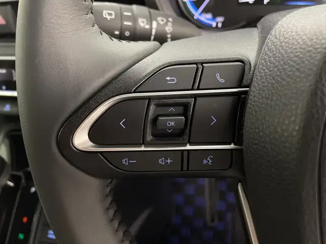 トヨタ ノア ハイブリッド S－Z 鹿児島県 2025(令7)年 0.7万km ホワイトパールクリスタルシャイン ワンオーナー　/トヨタセーフティセンス　/純正１０．５インチディスプレイオーディオ　/バックカメラ　/ビルドインＥＴＣ　/ユニバーサルステップ　/オートホールド　/オートマチックハイビーム　/オートライト/電子パーキング/LEDヘッドライト/LEDフォグライト/プッシュスタートボタン/スマートキー