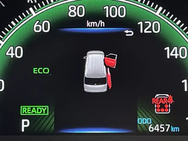 トヨタ ノア ハイブリッド S－Z 鹿児島県 2025(令7)年 0.7万km ホワイトパールクリスタルシャイン ワンオーナー　/トヨタセーフティセンス　/純正１０．５インチディスプレイオーディオ　/バックカメラ　/ビルドインＥＴＣ　/ユニバーサルステップ　/オートホールド　/オートマチックハイビーム　/オートライト/電子パーキング/LEDヘッドライト/LEDフォグライト/プッシュスタートボタン/スマートキー