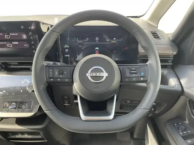 日産 セレナ e－パワー ハイウェイスター V 福岡県 2025(令7)年 0.1千km プリズムホワイト 登録済み未使用車純正12.3インチディスプレイナビ(フルセグTV・HDMI)アラウンドビューモニターフリップダウンモニタープロパイロットエマージェンシーブレーキBSM両側パワスラ前後ドラレコ/ビルトインETCデジタルインナーミラー純正LED・ホイールスマートキープッシュスタートワイヤレス充電SOSコール未使用車