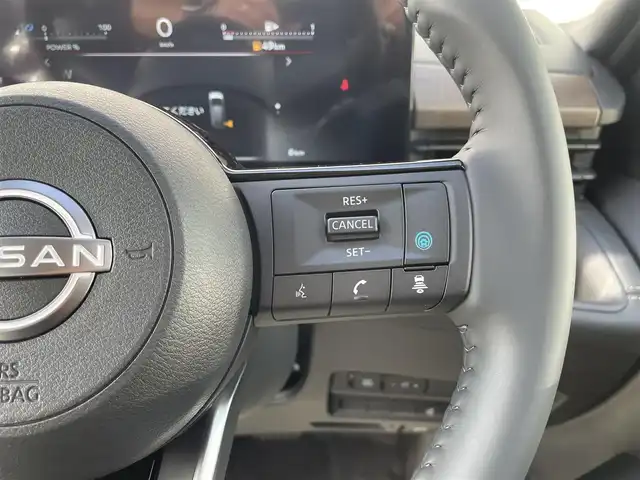 日産 セレナ e－パワー ハイウェイスター V 福岡県 2025(令7)年 0.1千km プリズムホワイト 登録済み未使用車純正12.3インチディスプレイナビ(フルセグTV・HDMI)アラウンドビューモニターフリップダウンモニタープロパイロットエマージェンシーブレーキBSM両側パワスラ前後ドラレコ/ビルトインETCデジタルインナーミラー純正LED・ホイールスマートキープッシュスタートワイヤレス充電SOSコール未使用車