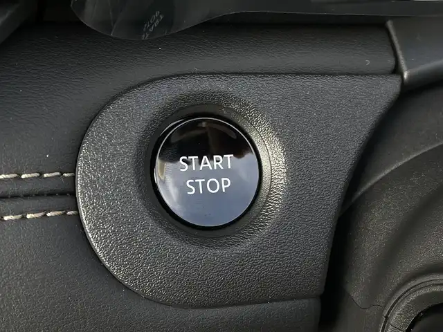 日産 セレナ e－パワー ハイウェイスター V 福岡県 2025(令7)年 0.1千km プリズムホワイト 登録済み未使用車純正12.3インチディスプレイナビ(フルセグTV・HDMI)アラウンドビューモニターフリップダウンモニタープロパイロットエマージェンシーブレーキBSM両側パワスラ前後ドラレコ/ビルトインETCデジタルインナーミラー純正LED・ホイールスマートキープッシュスタートワイヤレス充電SOSコール未使用車