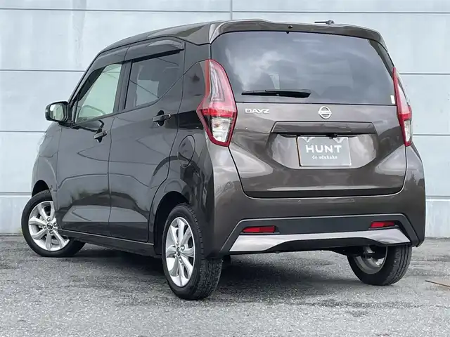 日産 デイズ X 千葉県 2023(令5)年 0.2万km アッシュブラウンM ワンオーナー/衝突軽減ブレーキ/全方位カメラ/純正９インチＳＤナビ/フルセグＴＶ/Ｂｌｕｅｔｏｏｔｈ/オートライト/オートハイビーム/コーナーセンサー/ウィンカーミラー
