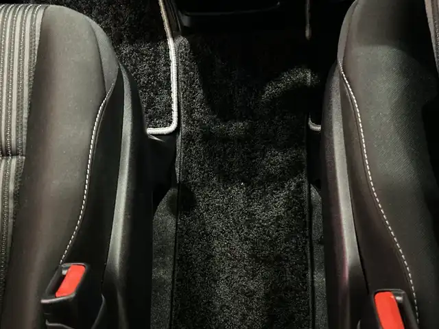 トヨタ ヴォクシー ZS 煌Ⅱ 埼玉県 2019(平31)年 5.1万km ブラック トヨタセーフティセンス/フリップダウンモニター/純正10インチSDナビ/　　CD/DVD/BT/USB/フルセグ/HDMI/バックカメラ/両側パワースライドドア/LEDオートライト/クルーズコントロール/コーナーセンサー/スマートキー2本/ビルトインETC2.0