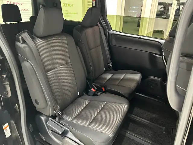 トヨタ ヴォクシー ZS 煌Ⅱ 埼玉県 2019(平31)年 5.1万km ブラック トヨタセーフティセンス/フリップダウンモニター/純正10インチSDナビ/　　CD/DVD/BT/USB/フルセグ/HDMI/バックカメラ/両側パワースライドドア/LEDオートライト/クルーズコントロール/コーナーセンサー/スマートキー2本/ビルトインETC2.0