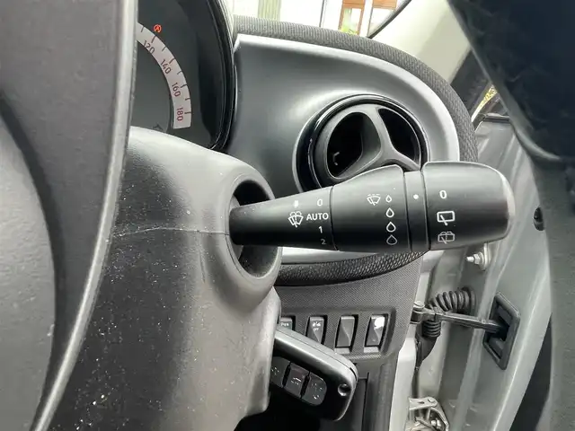 スマート ＭＣＣ スマート フォーフォー パッション 静岡県 2017(平29)年 5.1万km シルバー 軽減ブレーキアラーム/15インチアルミホイール/autoライト/クルーズコントロール/シートヒーター/アイドリングストップ/前後ドライブレコーダー/キーレス/ETC