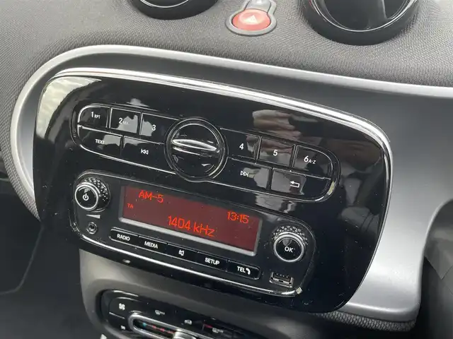 スマート ＭＣＣ スマート フォーフォー パッション 静岡県 2017(平29)年 5.1万km シルバー 軽減ブレーキアラーム/15インチアルミホイール/autoライト/クルーズコントロール/シートヒーター/アイドリングストップ/前後ドライブレコーダー/キーレス/ETC