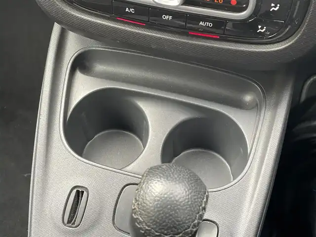 スマート ＭＣＣ スマート フォーフォー パッション 静岡県 2017(平29)年 5.1万km シルバー 軽減ブレーキアラーム/15インチアルミホイール/autoライト/クルーズコントロール/シートヒーター/アイドリングストップ/前後ドライブレコーダー/キーレス/ETC