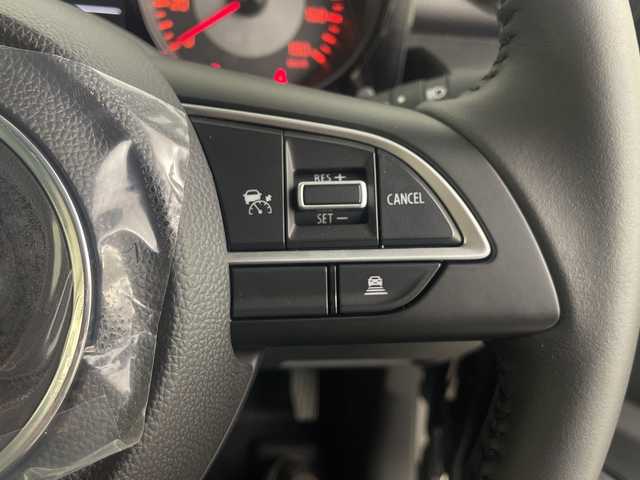 スズキ ジムニー ノマド FC 埼玉県 2025(令7)年 0.1千km 黒 登録済未使用車　/クルーズコントロール　/ダウンヒルアシストコントロール　/レーンキープアシスト　/コーナーセンサー　/アイドリングストップ　/盗難防止措置　/衝突軽減ブレーキ　/ヒーデットミラー　/ＬＥＤヘッドライト/フォグランプ/ドアバイザー/革巻きハンドル/ウインカーミラー/プッシュスタート/スマートキー