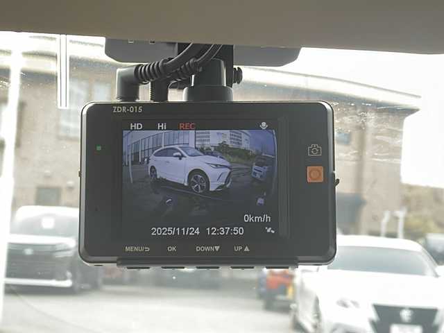 日産 ノート X FOUR 青森県 2018(平30)年 6.5万km ガーネットレッド ・4WD/・衝突軽減ブレーキ/・レーンキープアシスト/・社外ナビ/・バックカメラ/・ドライブレコーダー/・ETC/・プッシュスタート/・スマートキー