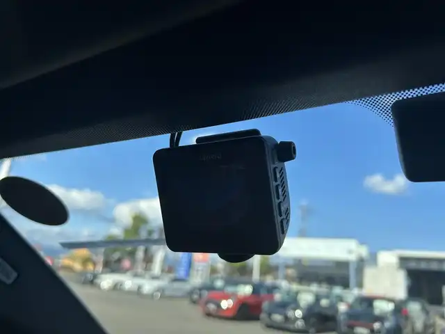 ＢＭＷ ３２０ｄ xDrive ツーリング Mスポーツ 滋賀県 2021(令3)年 2.6万km 白 クルーズコントロール（追従アリ）/BTオーディオ/ナビ/全方位カメラ/USB入力端子/ETC2.0/ドライブレコーダー/茶レザーシート/パワーシート（D/N）/シートヒーター（D/N）/メモリー付パワーシート（D）/LEDヘッドライト/オートライト/パワーテールゲート/純正フロアマット/純正アルミ