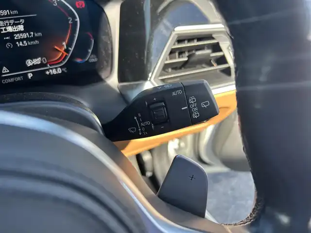 ＢＭＷ ３２０ｄ xDrive ツーリング Mスポーツ 滋賀県 2021(令3)年 2.6万km 白 クルーズコントロール（追従アリ）/BTオーディオ/ナビ/全方位カメラ/USB入力端子/ETC2.0/ドライブレコーダー/茶レザーシート/パワーシート（D/N）/シートヒーター（D/N）/メモリー付パワーシート（D）/LEDヘッドライト/オートライト/パワーテールゲート/純正フロアマット/純正アルミ