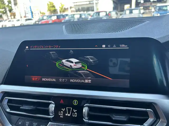 ＢＭＷ ３２０ｄ xDrive ツーリング Mスポーツ 滋賀県 2021(令3)年 2.6万km 白 クルーズコントロール（追従アリ）/BTオーディオ/ナビ/全方位カメラ/USB入力端子/ETC2.0/ドライブレコーダー/茶レザーシート/パワーシート（D/N）/シートヒーター（D/N）/メモリー付パワーシート（D）/LEDヘッドライト/オートライト/パワーテールゲート/純正フロアマット/純正アルミ