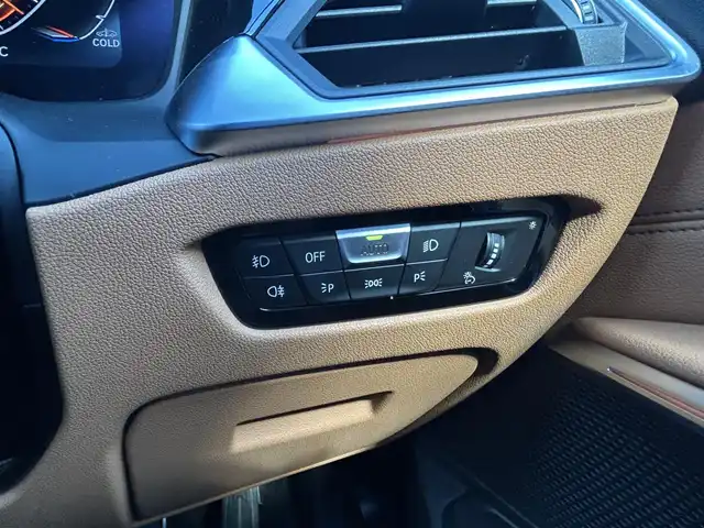 ＢＭＷ ３２０ｄ xDrive ツーリング Mスポーツ 滋賀県 2021(令3)年 2.6万km 白 クルーズコントロール（追従アリ）/BTオーディオ/ナビ/全方位カメラ/USB入力端子/ETC2.0/ドライブレコーダー/茶レザーシート/パワーシート（D/N）/シートヒーター（D/N）/メモリー付パワーシート（D）/LEDヘッドライト/オートライト/パワーテールゲート/純正フロアマット/純正アルミ