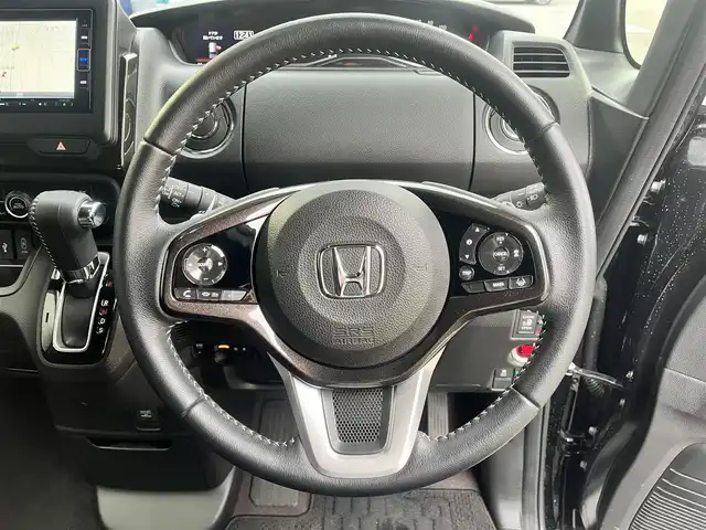 ホンダ Ｎ ＢＯＸ カスタム G L ターボ ホンダセンシング 滋賀県 2020(令2)年 1.7万km クリスタルブラックパール 純正７インチナビ/・BT・CD・DVD・USB・フルセグTV/バックカメラ/ホンダセンシング/両側パワースライドドア/D/Nシートヒーター/ハーフレザーシート/追従クルーズコントロール/純正LEDヘッドライト/オートライト/オートハイビーム/純正15インチAW/スマートキー