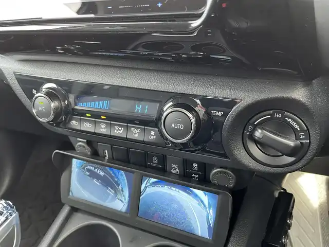 トヨタ ハイラックス Z 鳥取県 2021(令3)年 2.7万km アティチュードブラックマイカ ４WD　ターボ車/社外9型ナビ/フルセグ/DVD/CD/BT/USB/フロント/サイド/バックカメラ/前後ドライブレコ＾ダー・ETC/２インチリフトアップ/フロントバンパーガード/GIギアサイドステップ/SUXONサイドに本出しマフラー/GRハードトノカバー/純正荷台内カバー/TRD　GRマットフラップ/RAYS１７インチアルミホイール/Monstaホワイトレターブロックタイヤ/社外オーバーフェンダー/リヤヒッチメンバー/レザー調シートカバー/社外コンビハンドル・社外シフトノブ/トヨタセーフティセンス/レーダークルーズコントロール/レーンキープアシスト/LEDヘットライト/プッシュエンジンスタート/フロアマット/ドアバイザー/保証書・取扱説明書