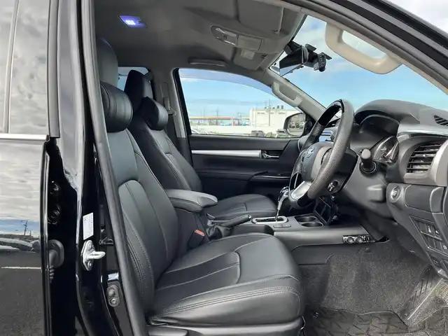 トヨタ ハイラックス Z 鳥取県 2021(令3)年 2.7万km アティチュードブラックマイカ ４WD　ターボ車/社外9型ナビ/フルセグ/DVD/CD/BT/USB/フロント/サイド/バックカメラ/前後ドライブレコ＾ダー・ETC/２インチリフトアップ/フロントバンパーガード/GIギアサイドステップ/SUXONサイドに本出しマフラー/GRハードトノカバー/純正荷台内カバー/TRD　GRマットフラップ/RAYS１７インチアルミホイール/Monstaホワイトレターブロックタイヤ/社外オーバーフェンダー/リヤヒッチメンバー/レザー調シートカバー/社外コンビハンドル・社外シフトノブ/トヨタセーフティセンス/レーダークルーズコントロール/レーンキープアシスト/LEDヘットライト/プッシュエンジンスタート/フロアマット/ドアバイザー/保証書・取扱説明書